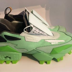 Mens Size US 9.0 - Reebok Trail Fury Pyer Moss GY9893. Green . nwt